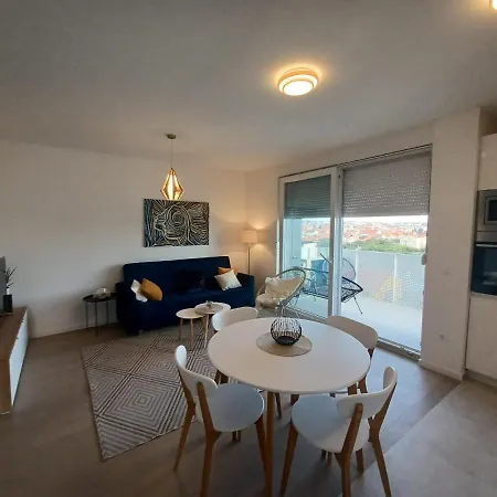 Ena Apartment