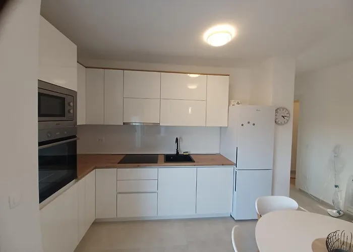 Διαμέρισμα Ena *