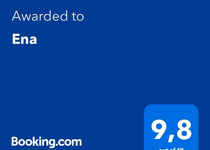 Ena Διαμέρισμα